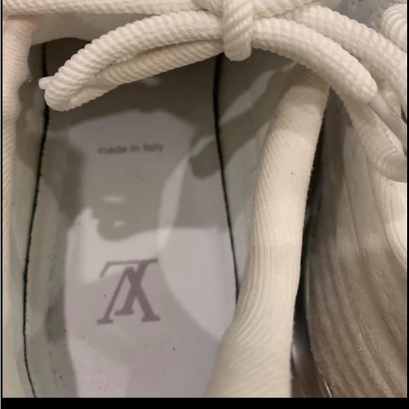 Size 10 1/2 Louis Vuitton shoes 8/10 - Picture 2 of 6